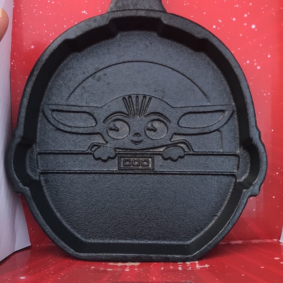 THE MANDALORIAN THE CHILD BAKING SKILLET - Picture 8 of 10